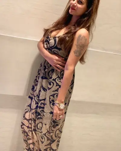 West Phaileng Escort